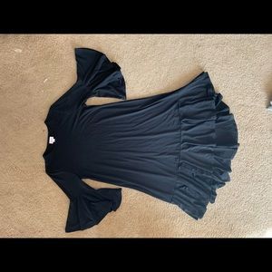 Lularoe “maurine” bell sleeve dress in black
